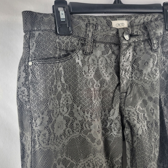 Cache mettalic looking snake skin slim fit pants Size 2 - Picture 2 of 5